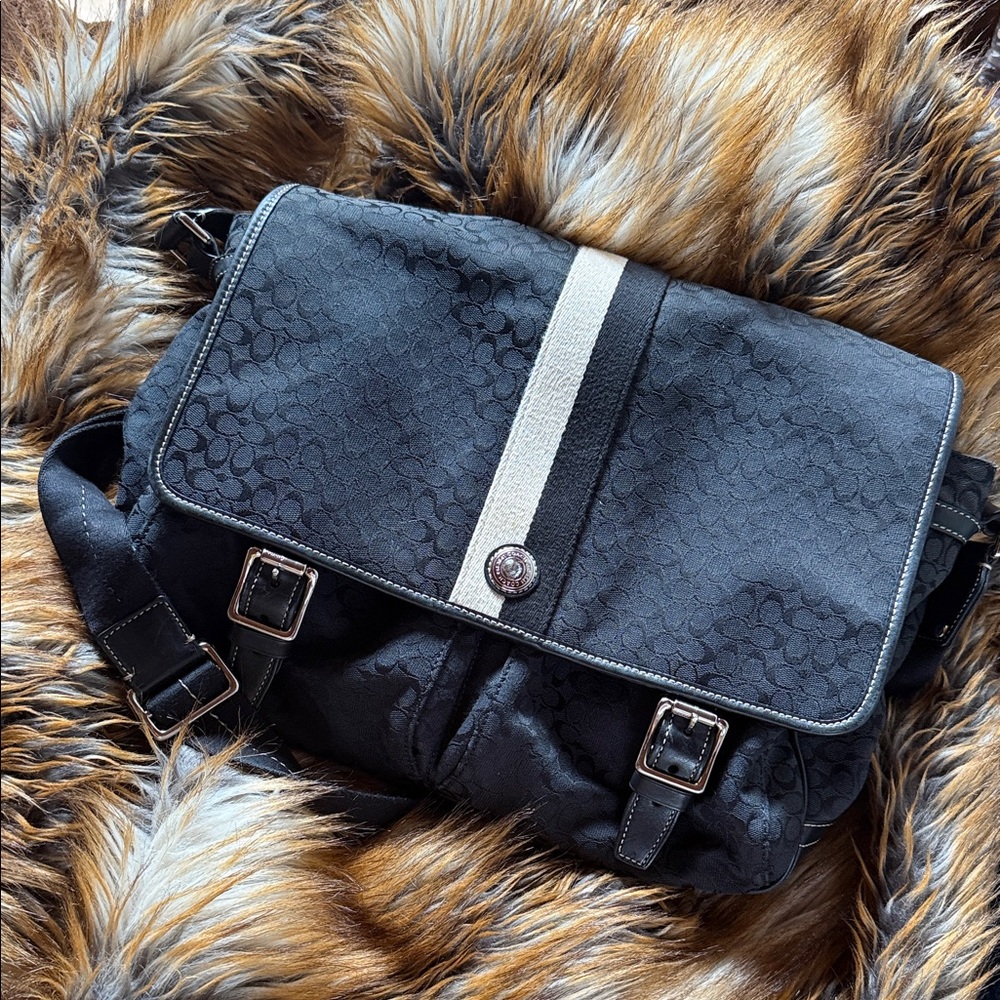 Coach Voyager Messenger Bag